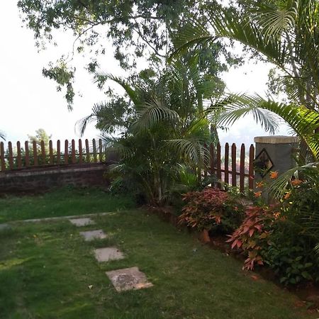 Inaya Bungalow Villa Panchgani Exterior foto